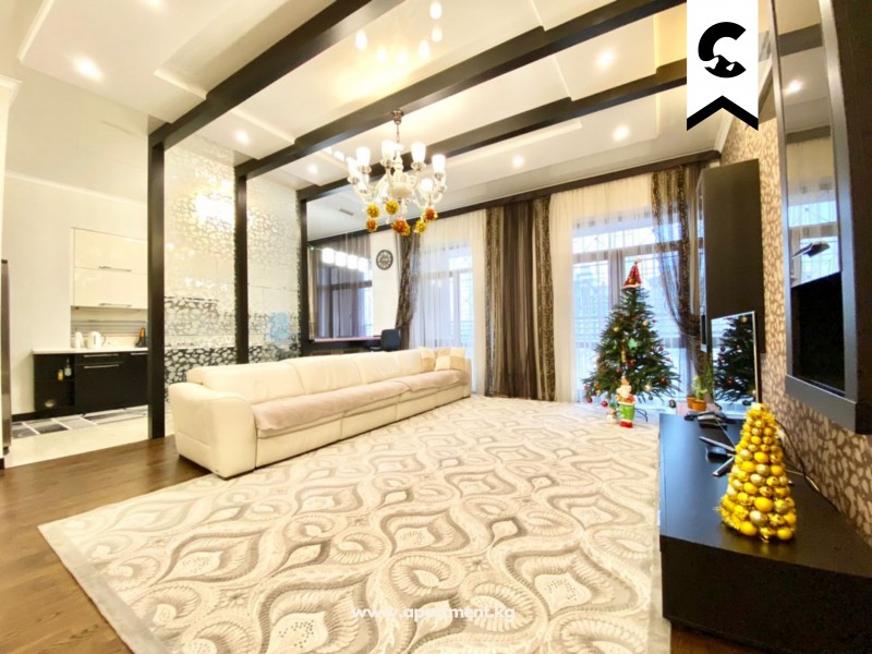 Сдается  уютная 3 комнатная квартира в золотом квадрате, в Бишкеке.