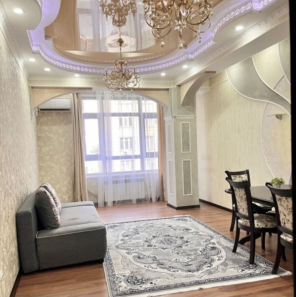 For rent 1 bedroom apartment in golden square. Toktogul / Isanov streets
