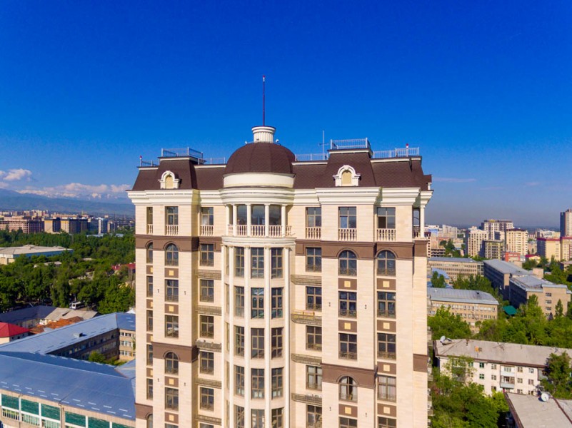 Exclusive luxury penthouse for rent on 164 Panfilov street / Toktogula with a magical view.