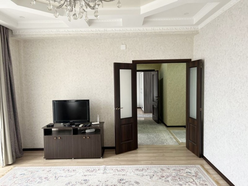 For rent a 2 room apartment in the city center, 117, Isanov street, Bishkek